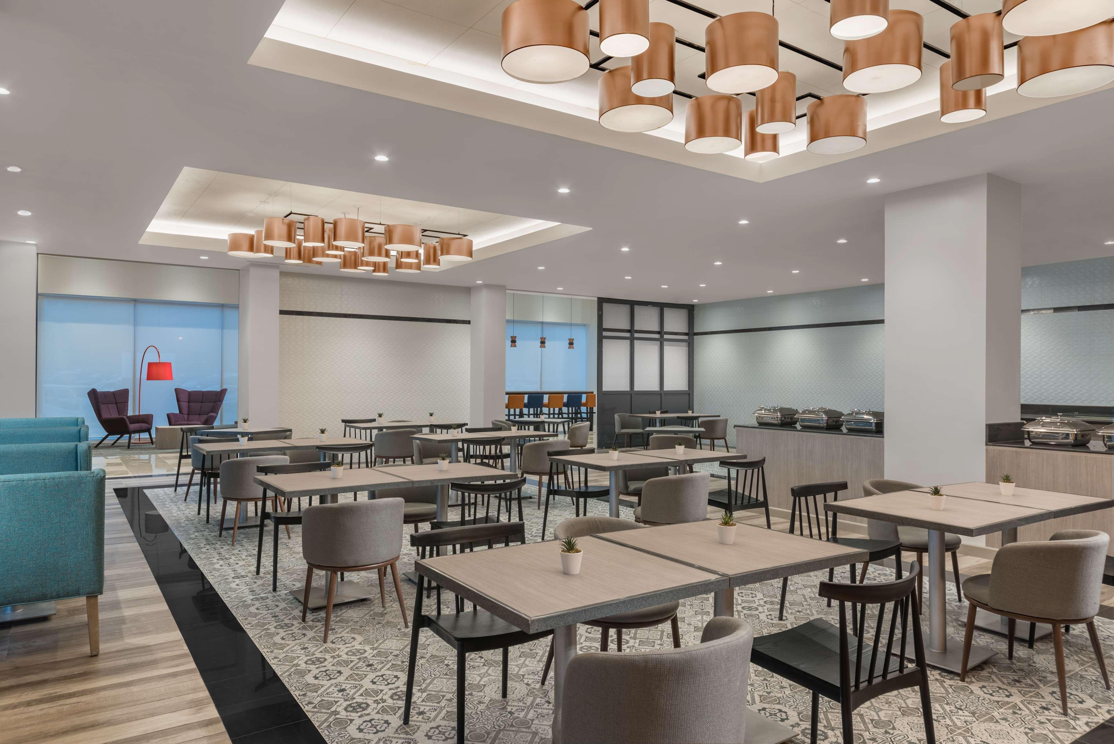 Park Inn By Radisson Iloilo Екстер'єр фото