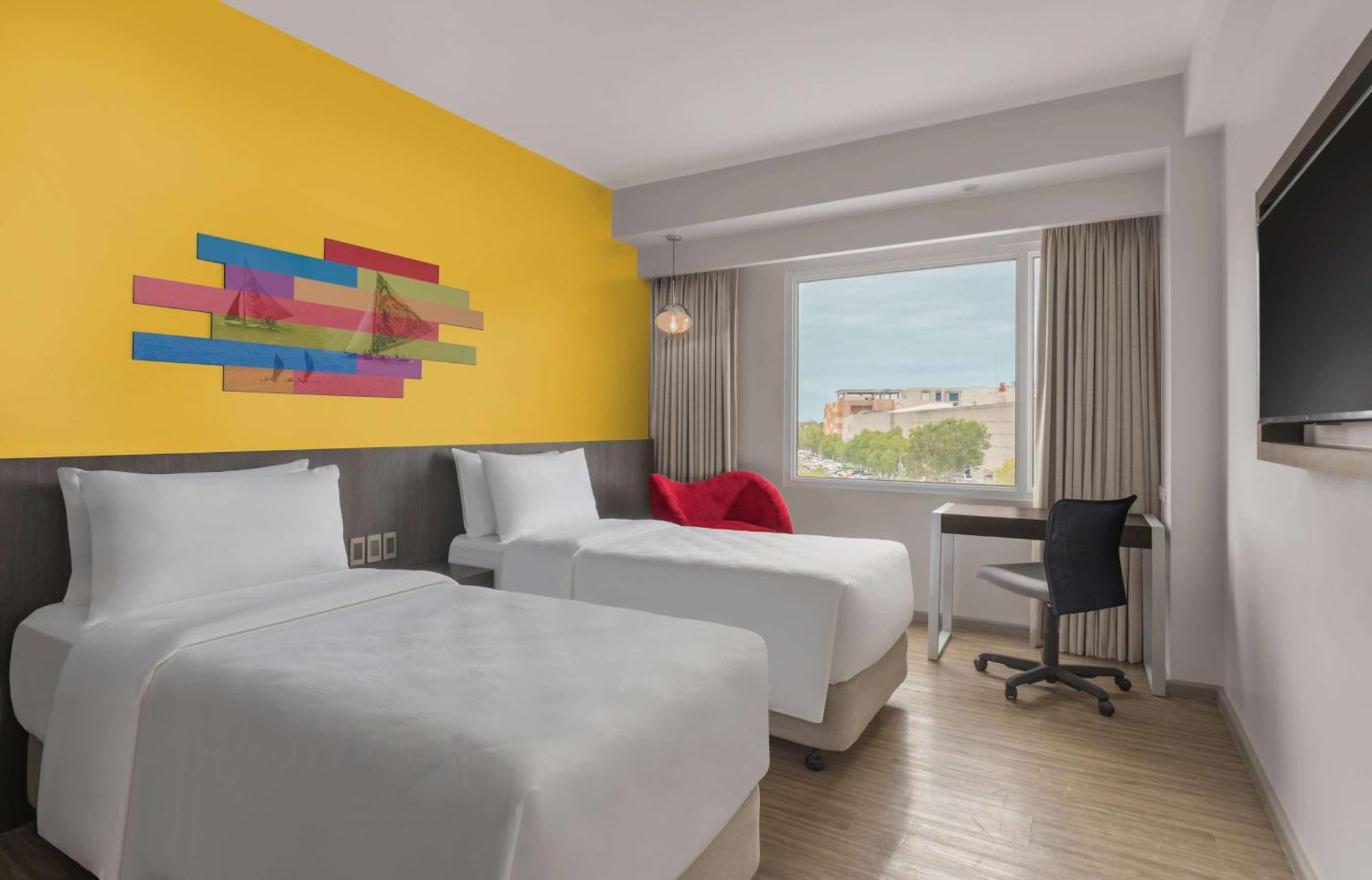 Park Inn By Radisson Iloilo Екстер'єр фото