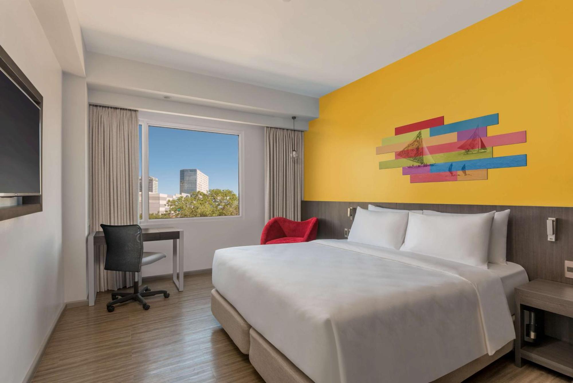 Park Inn By Radisson Iloilo Екстер'єр фото