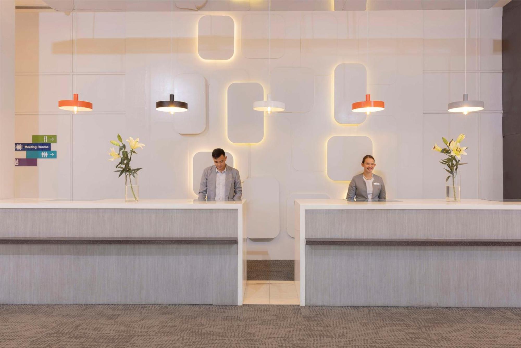 Park Inn By Radisson Iloilo Екстер'єр фото