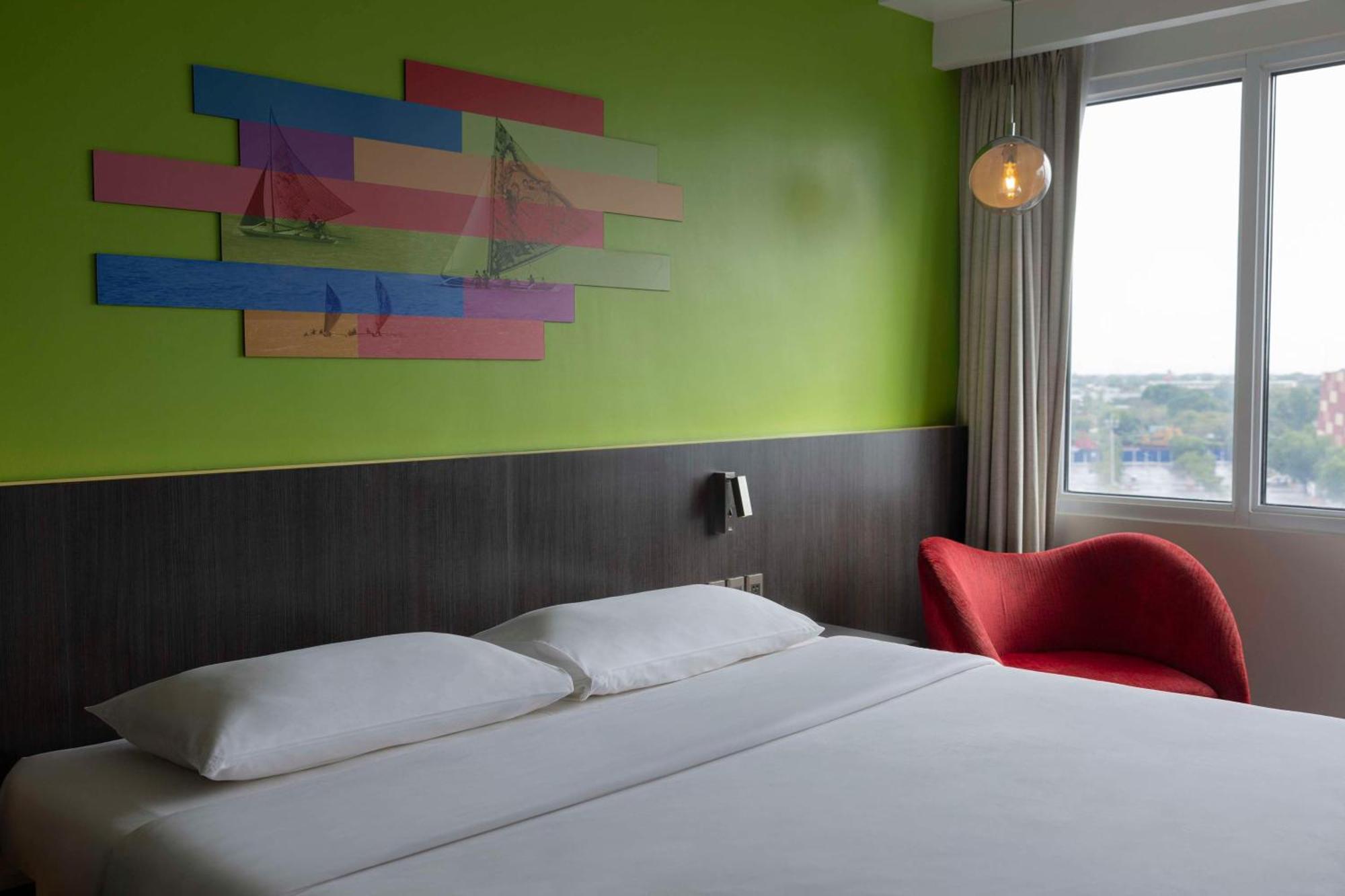 Park Inn By Radisson Iloilo Екстер'єр фото