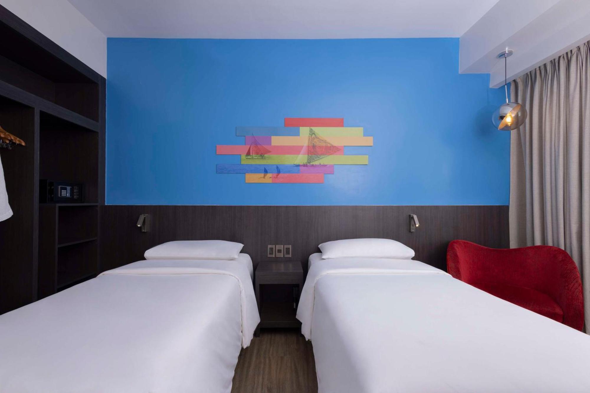 Park Inn By Radisson Iloilo Екстер'єр фото